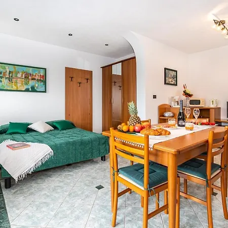 Guest house Alenka Rovinj